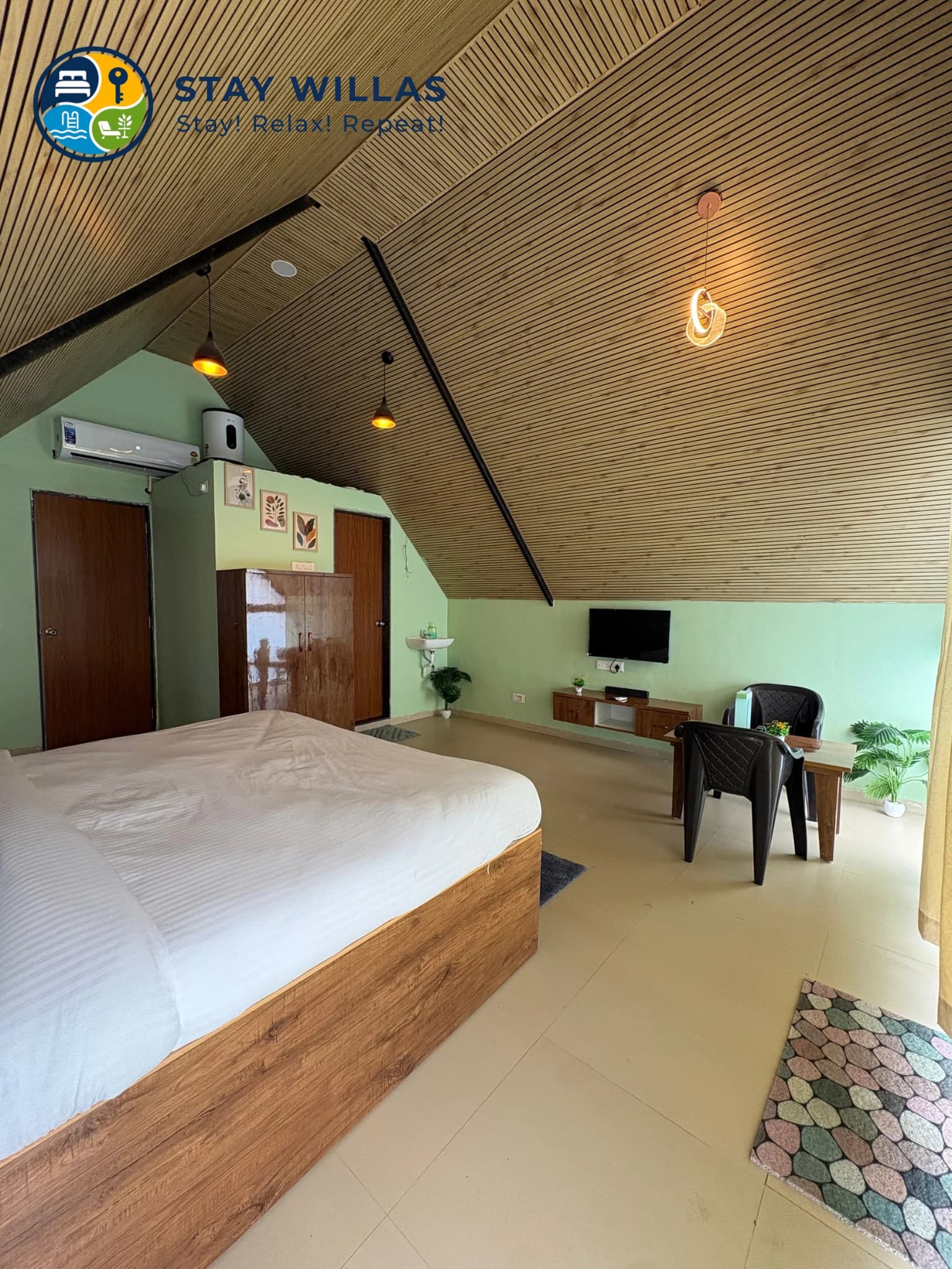 Top Villas in Lonavala Under 10000 with Private Pool & Jacuzzi: Willow Peak
