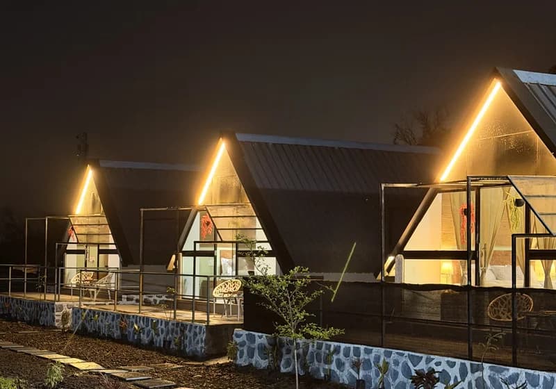Luxury Villas Near Mumbai