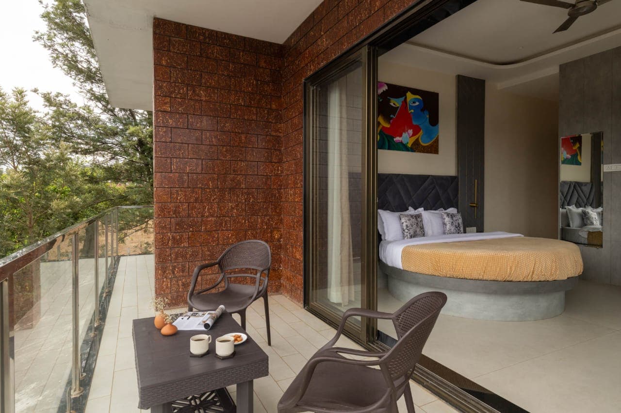 Clean & Luxury Bathrooms